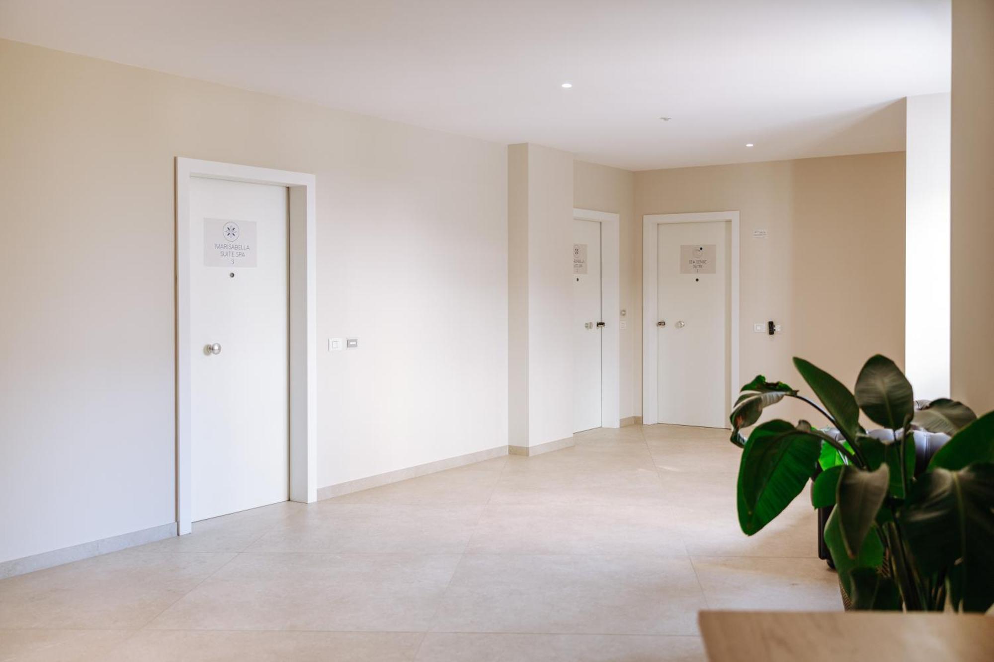 Marisabella Suite Spa 4 Бари Екстериор снимка